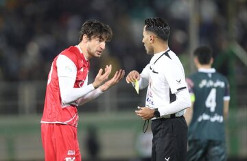 ادعای جنجالی داور بازی ذوبآهن – پرسپولیس؛ من را تهدید به مرگ کردند!