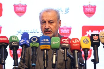 درویش: نمیتوانیم بازیکن دیگری جذب کنیم/ یادتان رفته به علی دایی و کریم باقری توهین کردید؟