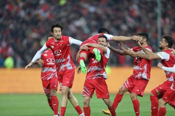 ناراحتی یک پرسپولیسی از صحبتهای جواد خیابانی: کارتال کاری نکرد، برد را مدیون کریم باقری هستیم!