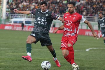 کارشناسی داوری ذوبآهن – پرسپولیس؛ پنالتی ذوبیها سوخت، یک سرخپوش باید اخراج میشد!