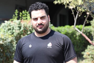 گلایه های قهرمان زنجانی وزنهبرداری از مسئولان استانی/ من بچه همین خاک و بوم هستم!