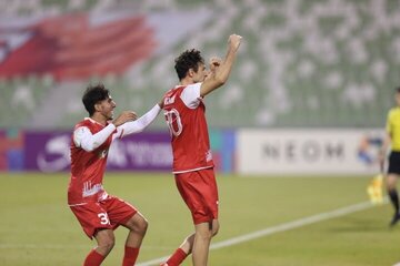 گولسیانی پشت بیرانوند در آمد/ به علیرضا توهین کنند من از او حمایت میکنم