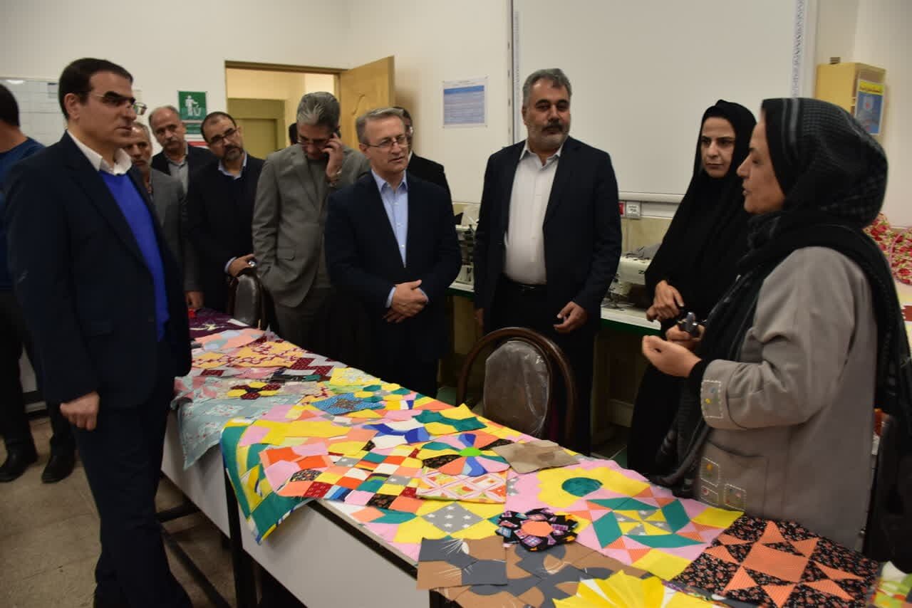 بازدید از مرکز آموزش فنی و حرفه‌ای خواهران یزد
