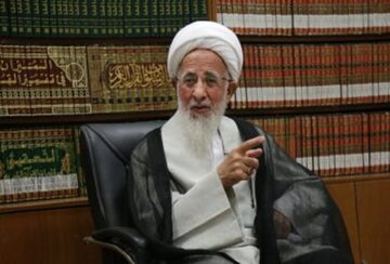 آیت الله جوادی آملی: کار بزرگ امام راحل آن بود که نظام امامت و امت را در مقابل شاهنشاهی ایجاد کرد / برخی به نظام جاهلی برگشتند و دم از پهلوی میزنند