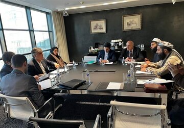 ایران و افغانستان تفاهم توسعه پولی- بانکی امضا کردند