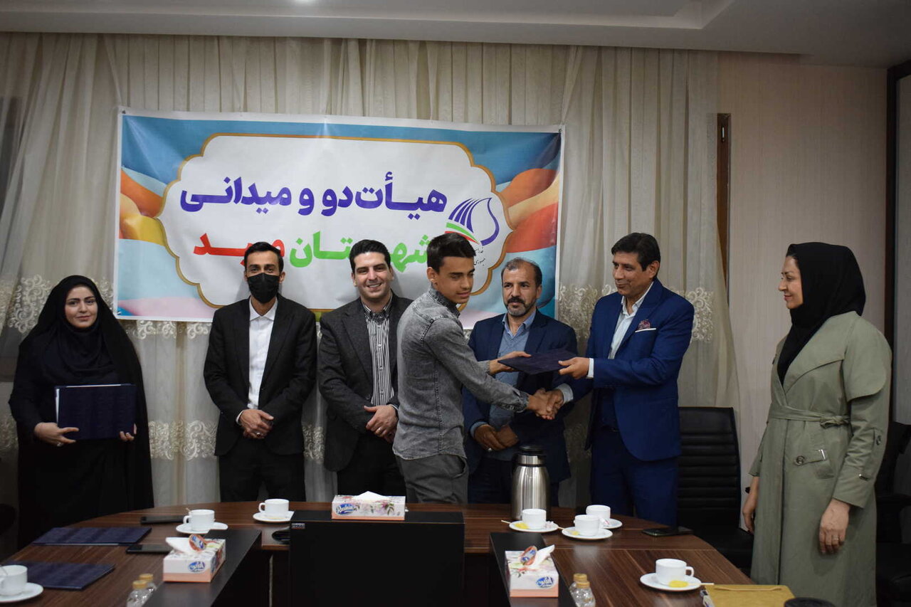 تجلیل از مقام‌آوران میبدی در مسابقات استان یزد توسط هیات دو و میدانی شهرستان میبد