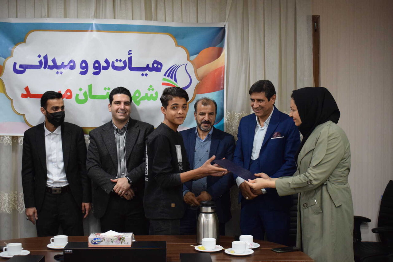 تجلیل از مقام‌آوران میبدی در مسابقات استان یزد توسط هیات دو و میدانی شهرستان میبد