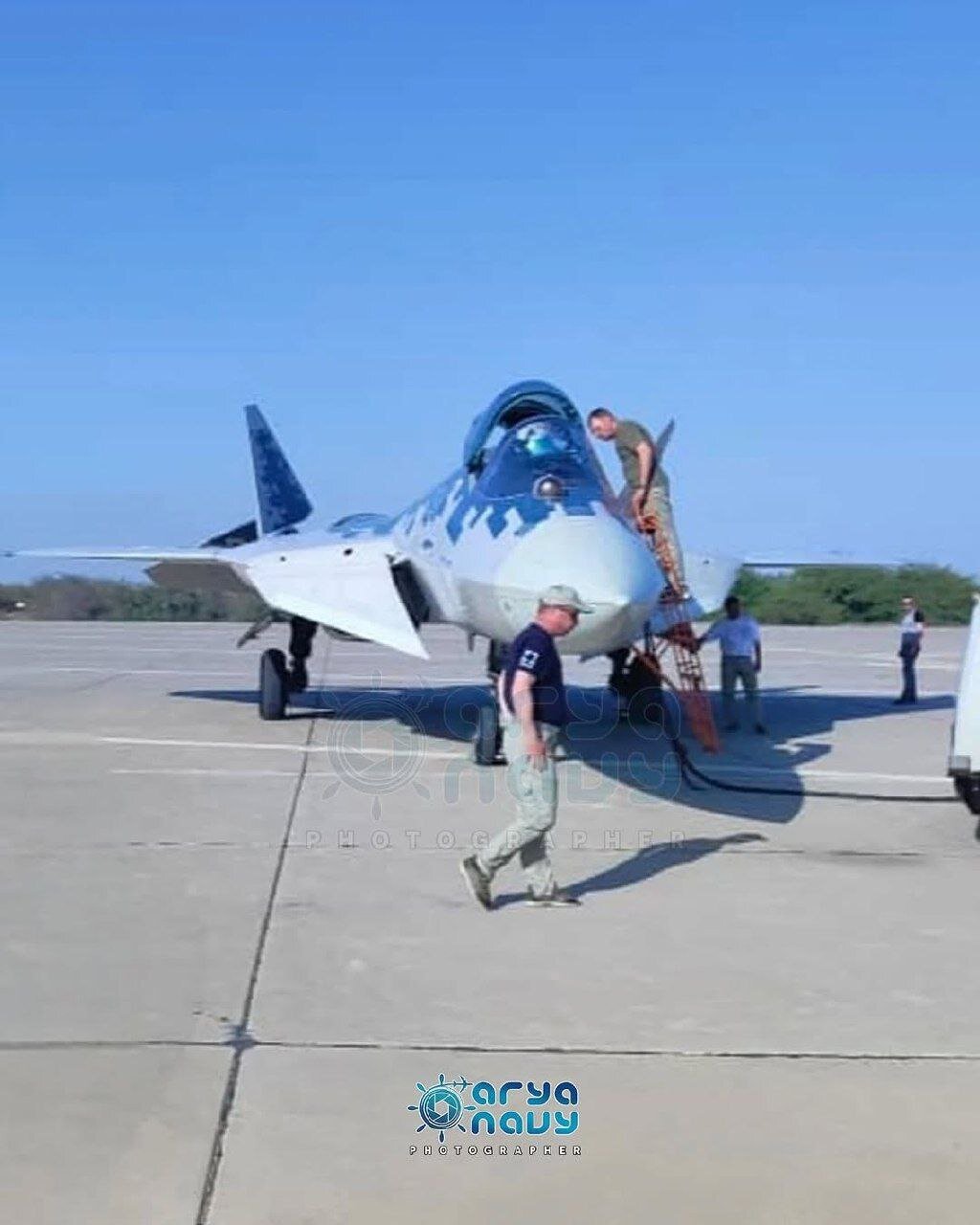 تصاویر تازه از سوخو ۵۷، جنگنده نسل پنجم روسیه در ایران