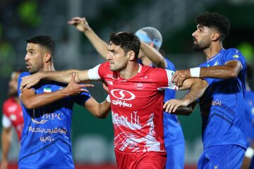 حراج خیرخواهانه توپ اولین گل دربی ۱۰۵
