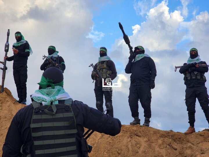 حماس با انتشار این تصاویر در لحظه تحویل اجساد؛ وحشت به جان اسرائیل انداخت/عکس