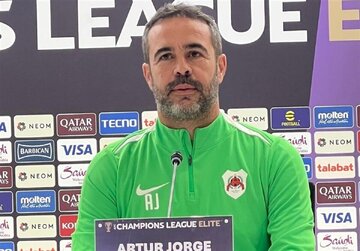 سرمربی الریان: فقط به این فکر میکنیم که استقلال را ببریم!