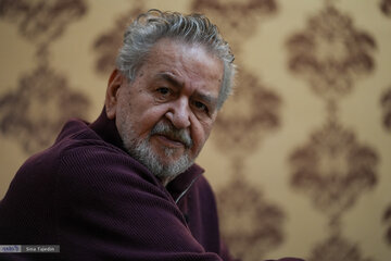 علی کریمی مثل پسرم بود/ تنها کسی که به مردم راست میگوید مسعود پزشکیان است!/ بعضی از باشگاهها قسمخورده تاج هستند!