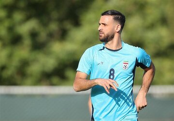 عکس | استوری عاشقانه نوراللهی؛ ستاره پرسپولیسی پدر شد
