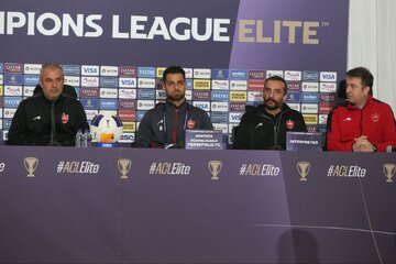 عکس | مترجم جنجالی کارتال از پرسپولیس اخراج شد!