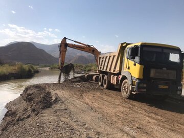 لایروبی ۱۹ کیلومتر از رودخانههای زنجان در ۱۰ ماه اخیر