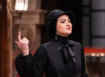 مریم مومن: تئاتر باید دست تئاتریها باشد