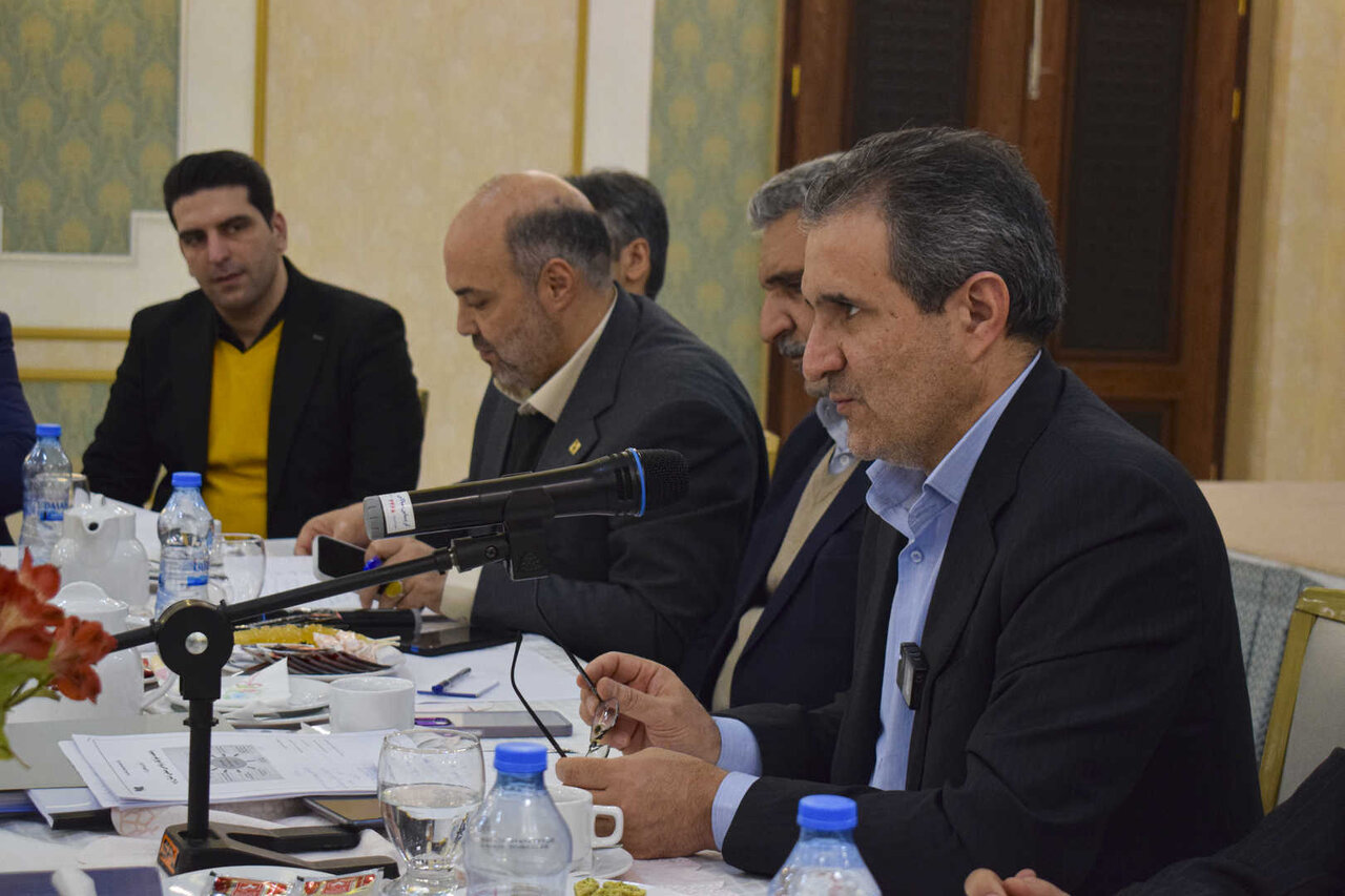 نشست هم اندیشی شرکت شهرک‌های صنعتی استان یزد با دکتر انصاری معاون وزیر صمت