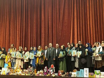 نهمین جایزه «فیروزه» برگزیدگانش را شناخت/ بهکارگیری هوش مصنوعی در ساخت عروسکهای فرهنگی