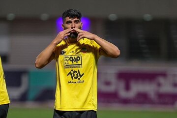 پاسخ سپاهان به پرسپولیس: تصویر شادی زکیپور دستکاری شده