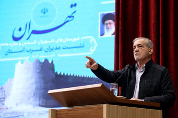 پزشکیان: درگیر جنگ تمامعیار اقتصادی هستیم/ تلاش دشمن متوقف کردن چرخه تولید است/ عذرخواهی مجدد رئیس جمهوری از ایرانیان