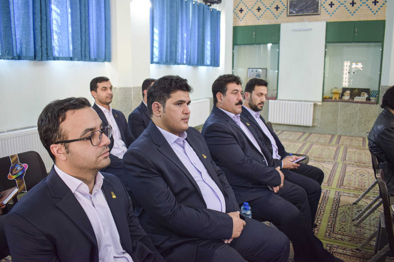 مجمع عمومی به طور فوق العاده شهرک صنعتی جهان آباد میبد مجمع عمومی به طور فوق العاده شهرک صنعتی جهان آباد میبد