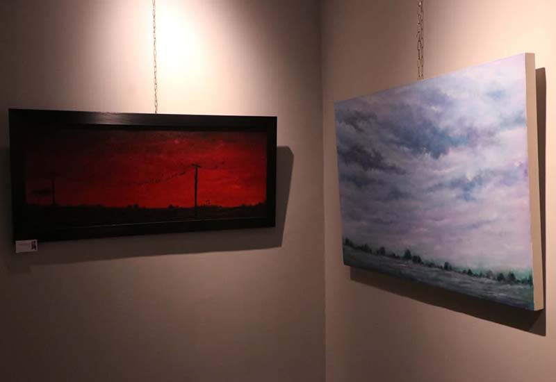 ۳۰ نگاره روی بالِ سیمرغِ "سرزمین من"