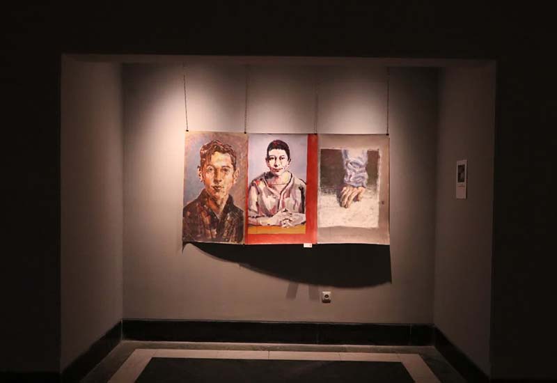 ۳۰ نگاره روی بالِ سیمرغِ "سرزمین من"