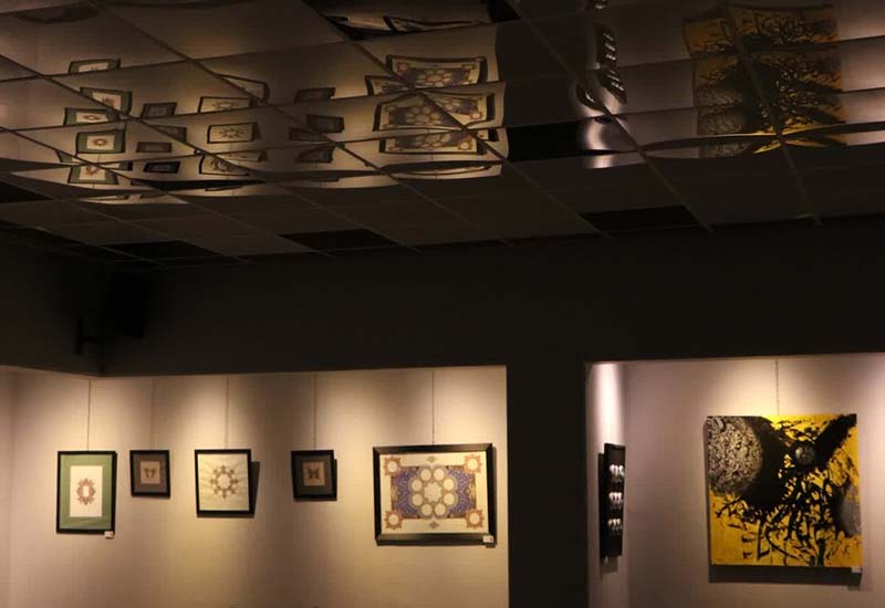 ۳۰ نگاره روی بالِ سیمرغِ "سرزمین من"