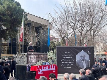 از حضور مدیران صبور پرهیز نکنیم/ مسعودشاهی مظلوم زندگی کرد