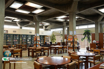 استقبال از سال نو در کتابخانه مرجع کانون با تکمیل منابع چاپی