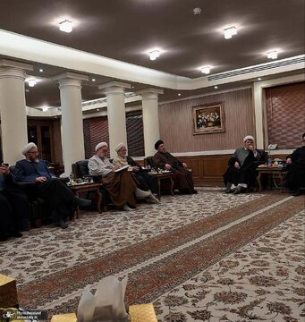 بررسی استعفای ظریف و استیضاح همتی در جلسه مجمع روحانیون/ تصاویری از حضور سید محمد خاتمی، موسوی لاری و جمعی از اصلاحطلبان سرشناس