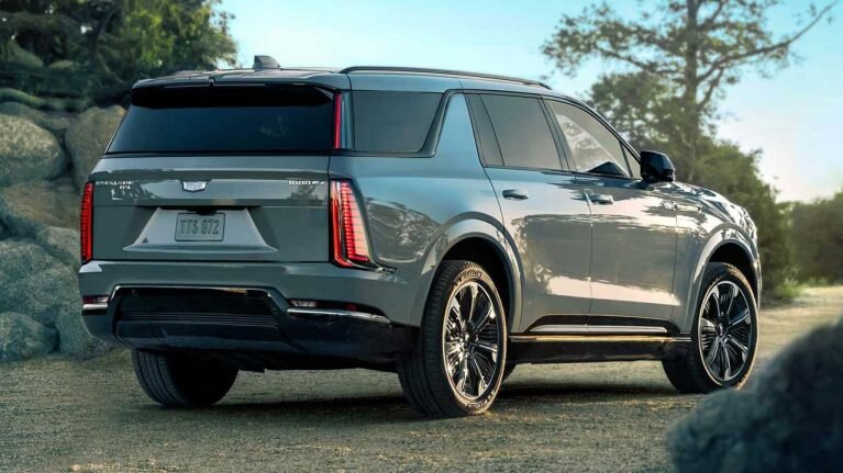 بزرگترین شاسیبلند جهان چه قیمتی دارد؟