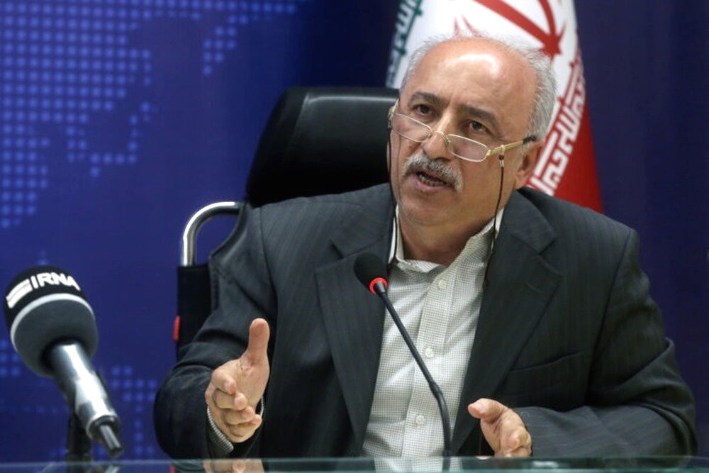 هشت اقتصاددان به سئوال recive پاسخ دادند/ مهمترین چالش پیش روی اقتصاد ایران در سال ۰۴ چیست؟