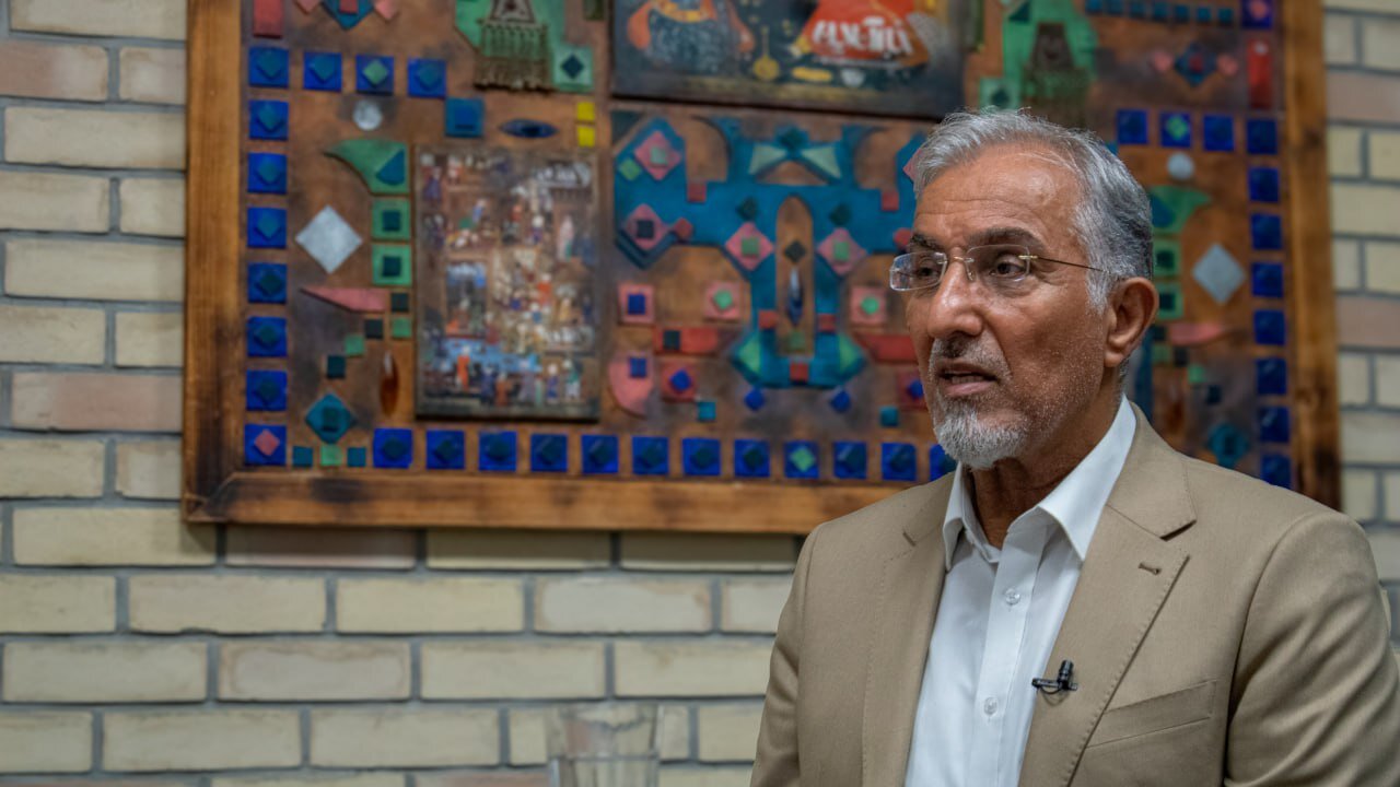 هشت اقتصاددان به سئوال recive پاسخ دادند/ مهمترین چالش پیش روی اقتصاد ایران در سال ۰۴ چیست؟