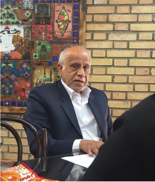 هشت اقتصاددان به سئوال recive پاسخ دادند/ مهمترین چالش پیش روی اقتصاد ایران در سال ۰۴ چیست؟