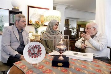 حضور در ایران را با هیچ جای دیگری عوض نمی کنم / توصیه خسرو خورشیدی به مدیران