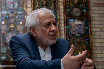 دیدار سفیر کره شمالی با رئیس شورای مرکزی موتلفه: ما به فرمایش رهبر ایران در مورد مذاکره با آمریکا توجه داشتهایم/ بادامچیان: ترامپ گورباچف آمریکا است