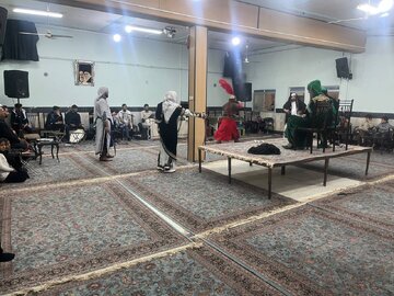 شبیهخوانی جنگ خندق در حسینیه سیدالشهدا دامغان برگزار شد