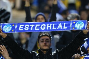 عکس| طرح هواداران استقلال در آزادی سوژه رسانههای خارجی