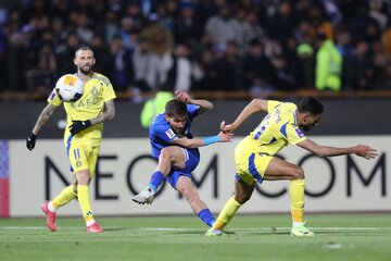 عکس | کوچکترین هوادار استقلال در آزادی