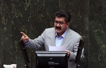 قسیم عثمانی محتوای پیامک ها به نمایندگان را فاش کرد/ میگویند مرد نیستید اگر استیضاح نکنید/ مرد هستیم اما …