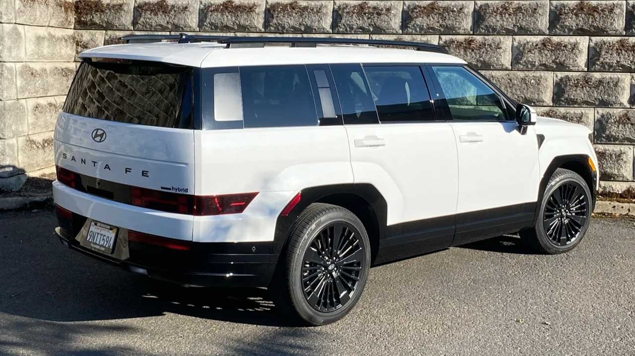 نبرد تویوتا پرادو با هیوندای سانتافه / برنده کدام است؟