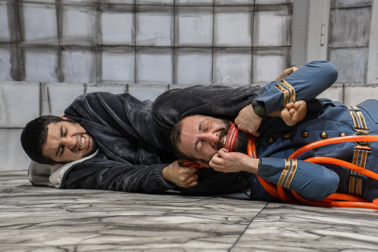 نمایشهای کشور یک شب به صحنه نمیروند و دو خبر دیگر از تئاتر