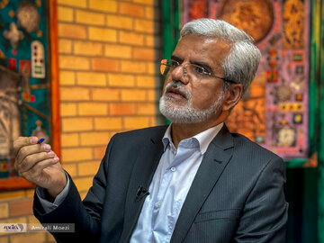 هشدار برای پزشکیان بعد از استیضاح همتی/ محمود صادقی: همتی یک چهره اصلاح طلب نبود که با حذفش وفاق ضربه بخورد