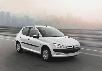 پژو۲۰۶ صندوقدار ۳۶۵ میلیون تومان شد/ جدول قیمت پژو ۲۰۶ صندوقدار صفر در بازار