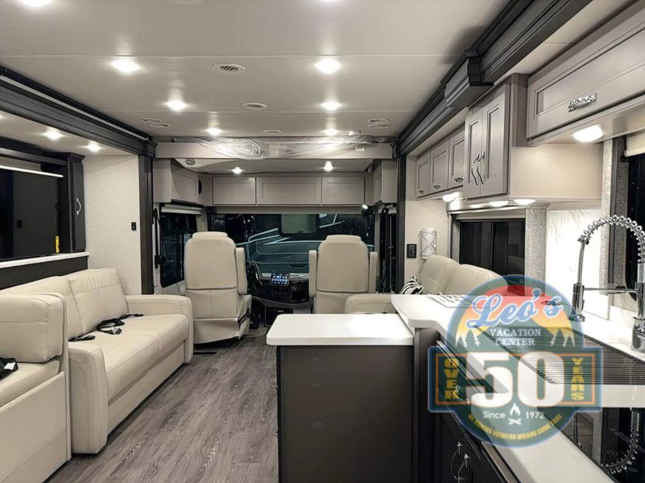 کمپری لوکستر از کمپر ارسطو!