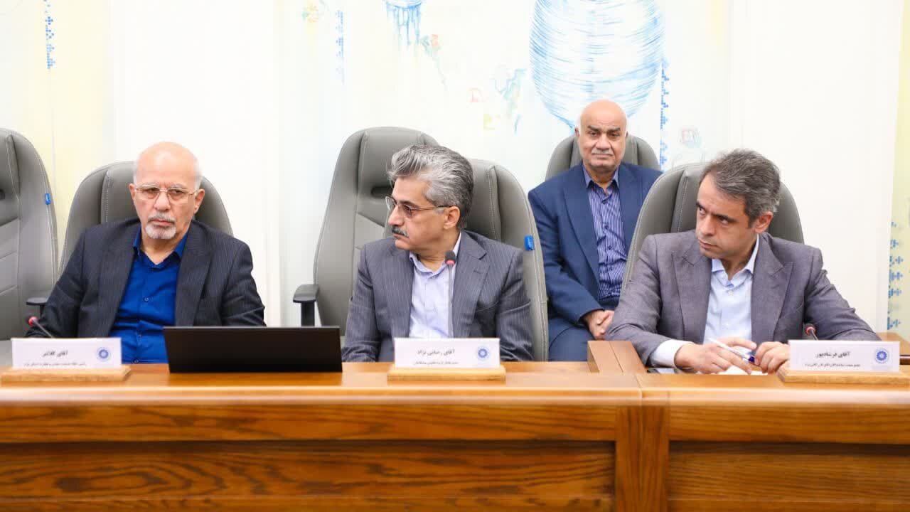 گزارش تصویری / برگزاری نشست شورای گفت و گوی دولت و بخش خصوصی در استان یزد