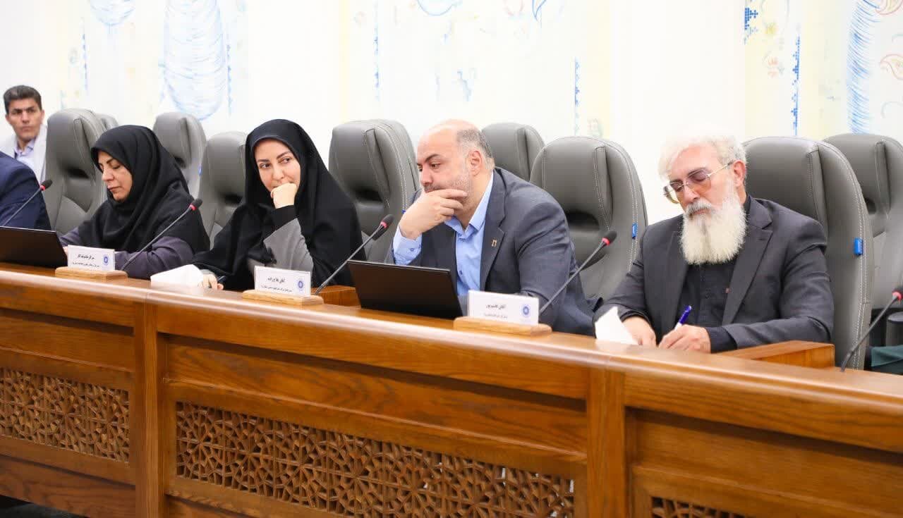 گزارش تصویری / برگزاری نشست شورای گفت و گوی دولت و بخش خصوصی در استان یزد