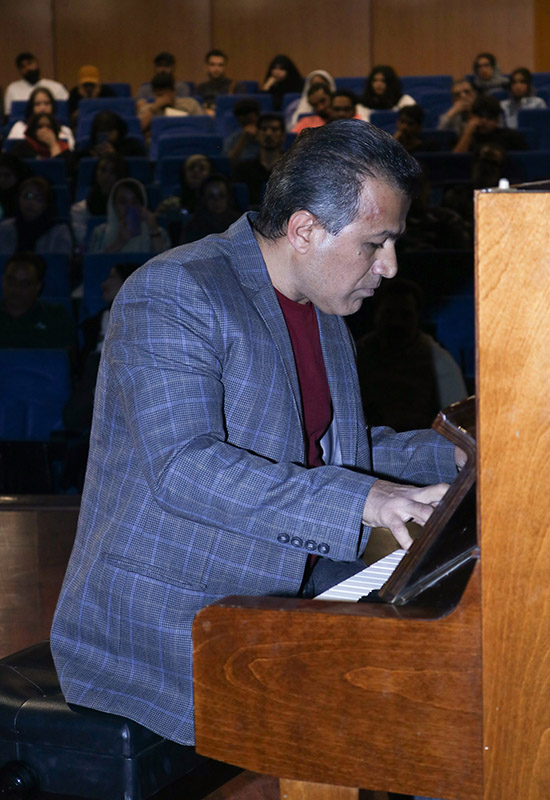 آیینِ نکوداشتِ استاد بهآیین، خسرویِ هنرِ سمنان