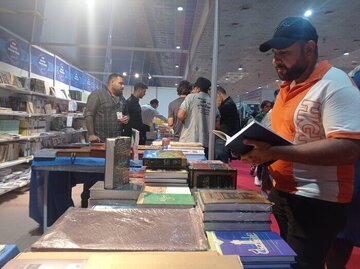 ابراهیم حیدری: مانعی برای حضور کتابفروشها در نمایشگاه نیست